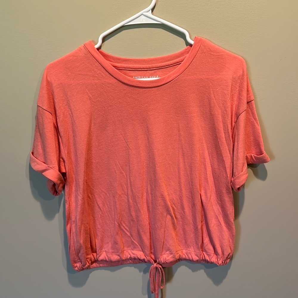 american eagle pink cinch bottom tee